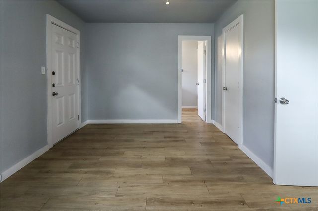 120 West Avenue A, Killeen, TX 76541