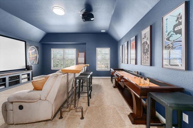 888 Oyster CRK, Buda, TX 78610