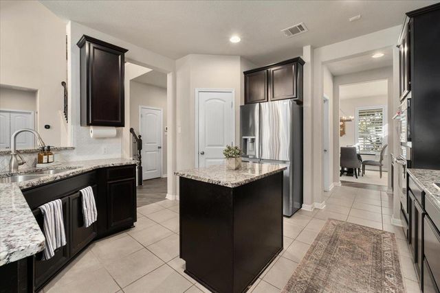 888 Oyster CRK, Buda, TX 78610