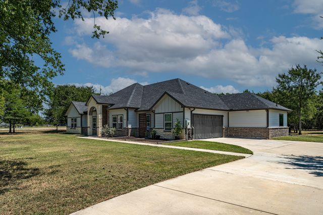 7565 Caddo Creek Road, Quinlan, TX 75474