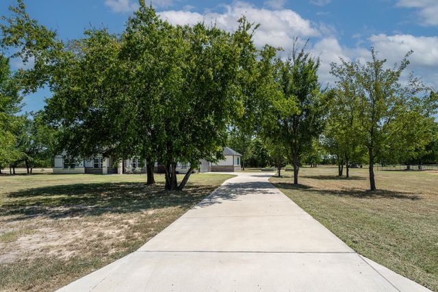 7565 Caddo Creek Road, Quinlan, TX 75474