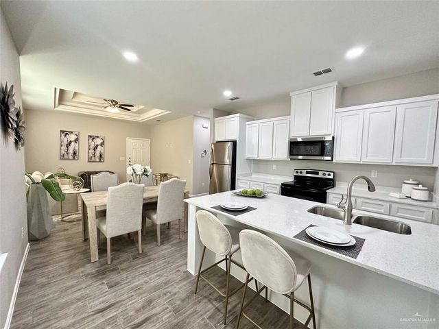 7807 N 58th Lane 4, Mission, TX 78573