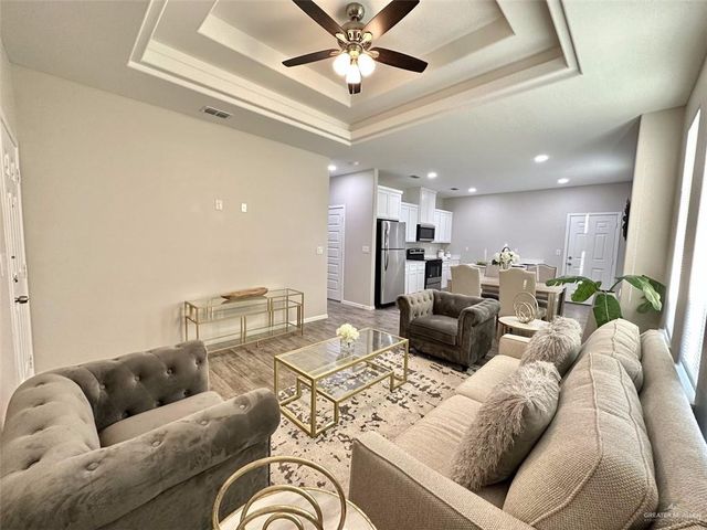 7807 N 58th Lane 4, Mission, TX 78573