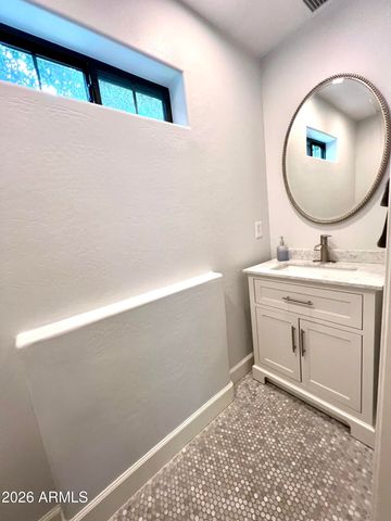 3437 E AVALON Drive, Phoenix, AZ 85018