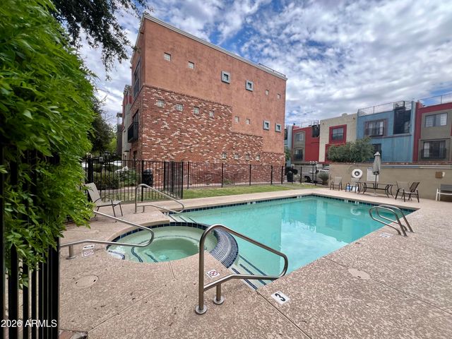 3437 E AVALON Drive, Phoenix, AZ 85018