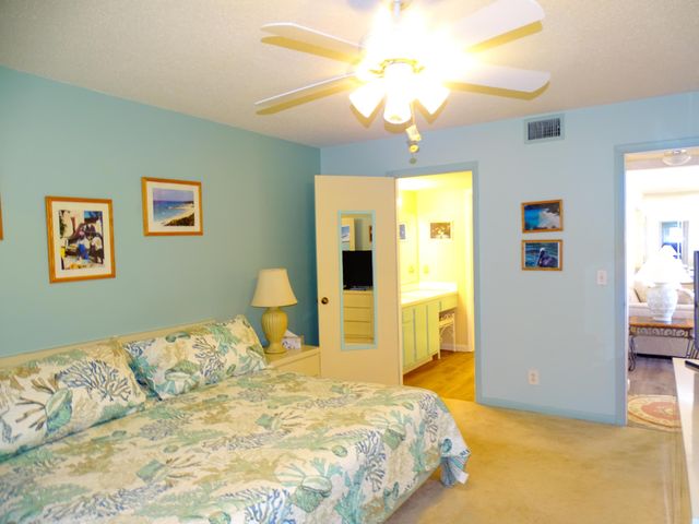 409 Pine Glen Lane A-2, Greenacres, FL 33463