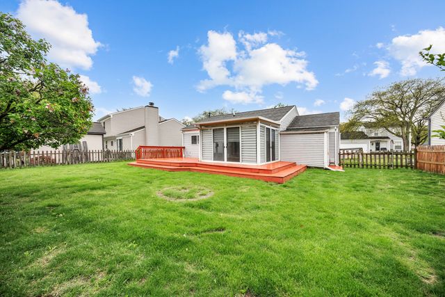 2666 Prairieview Lane, Aurora, IL 60502