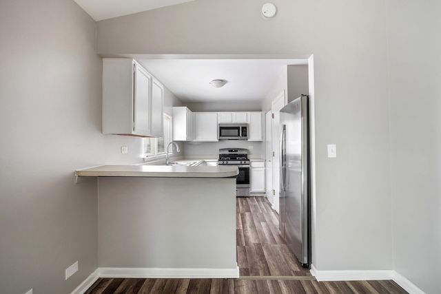 2666 Prairieview Lane, Aurora, IL 60502