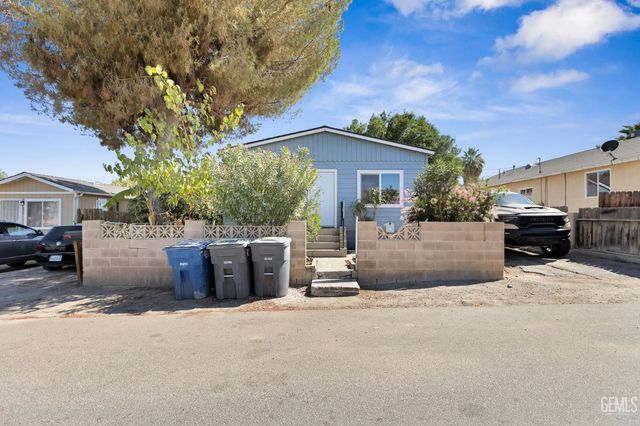 131 Oak Street, Taft, CA 93268