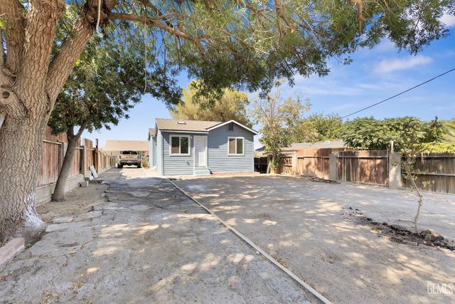 131 Oak Street, Taft, CA 93268