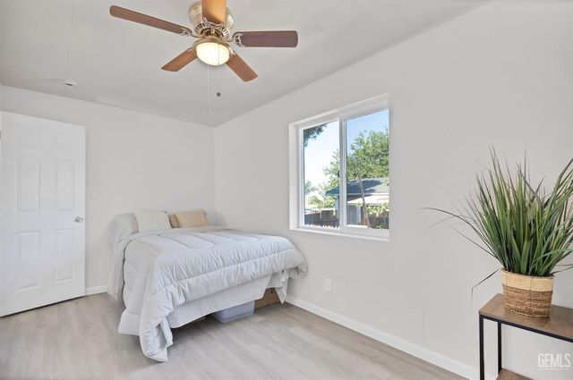 131 Oak Street, Taft, CA 93268