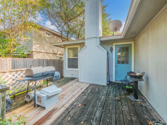 1218 Green Terrace DR, Round Rock, TX 78664