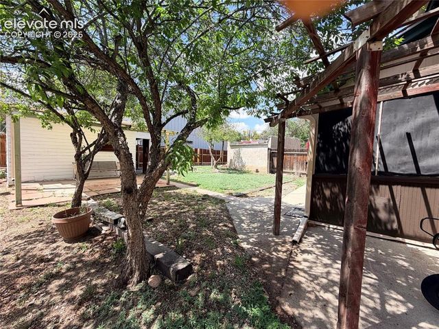 2025 N Greenwood Street, Pueblo, CO 81003