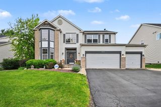 2070 Holt Lane, South Elgin, IL 60177