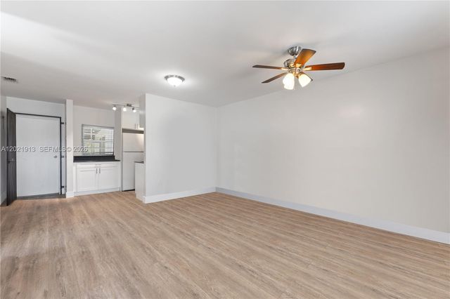 10544 SW 182nd Street, Miami, FL 33157