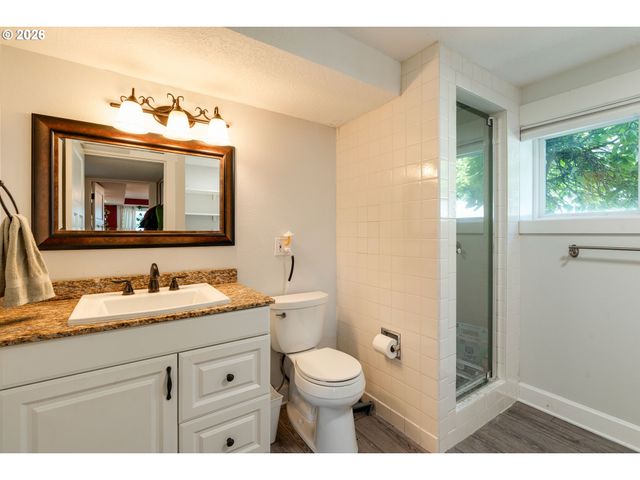 8385 Sw BROOKRIDGE St, Portland, OR 97225