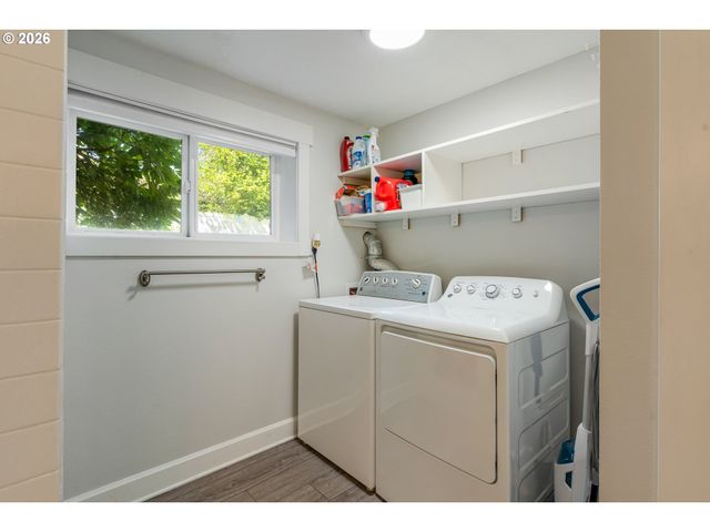 8385 Sw BROOKRIDGE St, Portland, OR 97225