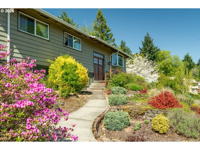 8385 Sw BROOKRIDGE St, Portland, OR 97225