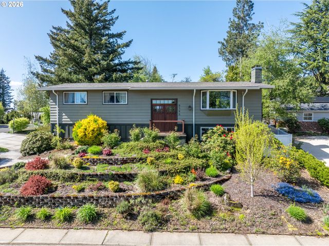 8385 Sw BROOKRIDGE St, Portland, OR 97225