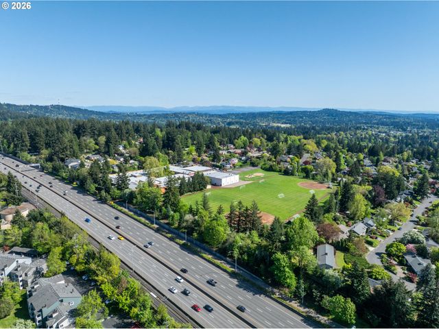 8385 Sw BROOKRIDGE St, Portland, OR 97225