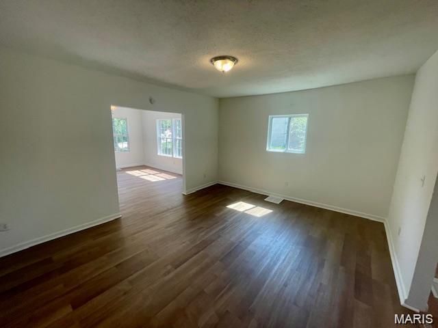430 Bluff Drive, St Louis, MO 63137