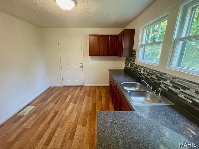 430 Bluff Drive, St Louis, MO 63137