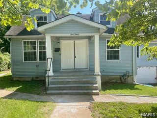 430 Bluff Drive, St Louis, MO 63137