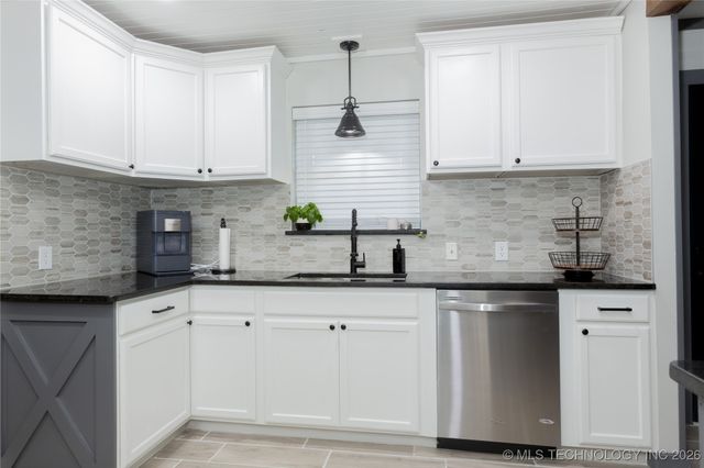 5040 E Creek Street, Mcalester, OK 74501