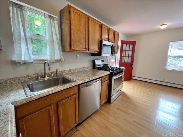 29 Genung Street, Middletown, NY 10940