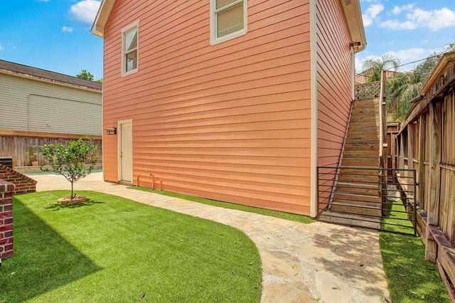631 Cortlandt Street A, Houston, TX 77007