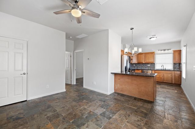 631 Cortlandt Street A, Houston, TX 77007