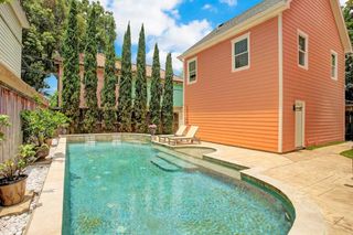 631 Cortlandt Street A, Houston, TX 77007