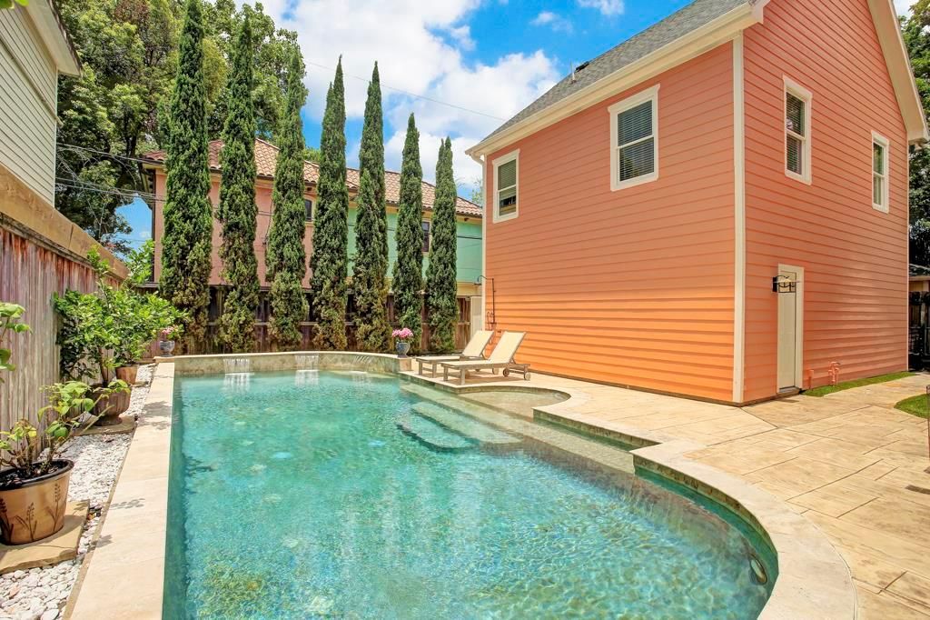 631 Cortlandt Street A, Houston, TX 77007
