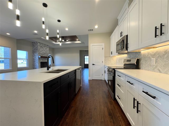 243 Port Drive, Gun Barrel City, TX 75156