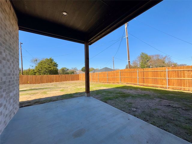 243 Port Drive, Gun Barrel City, TX 75156