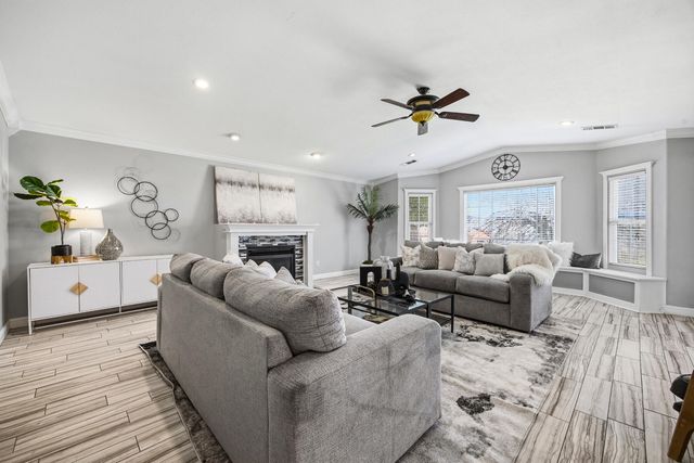 618 Birdsong Court, Exeter, CA 93221