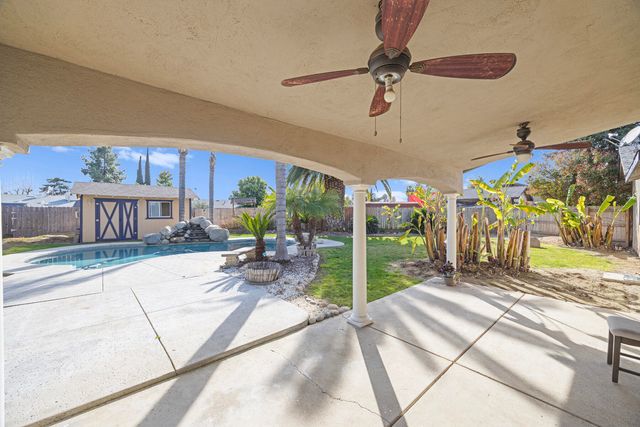 618 Birdsong Court, Exeter, CA 93221