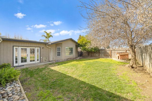 618 Birdsong Court, Exeter, CA 93221