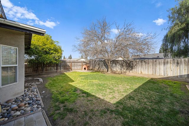 618 Birdsong Court, Exeter, CA 93221