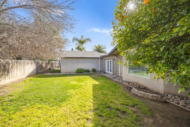 618 Birdsong Court, Exeter, CA 93221