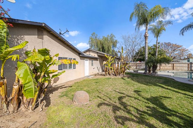 618 Birdsong Court, Exeter, CA 93221