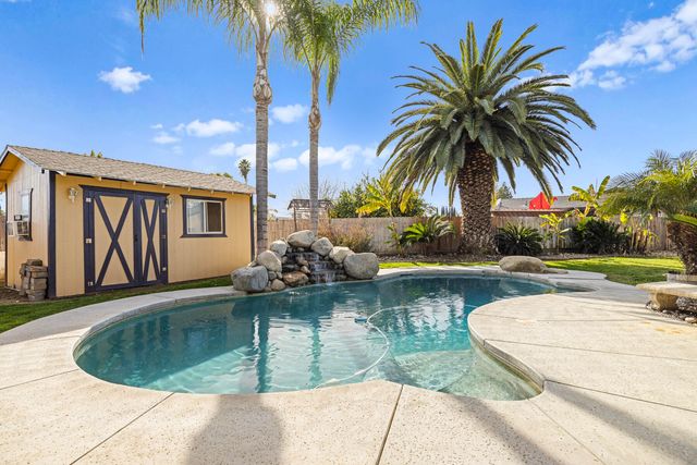 618 Birdsong Court, Exeter, CA 93221