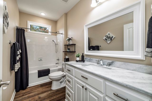 17 Promesa Place, Hot Springs Village, AR 71909