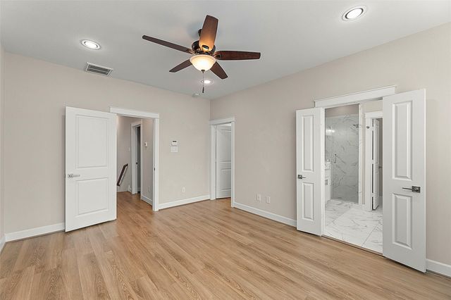 603 Link Road G, Houston, TX 77009