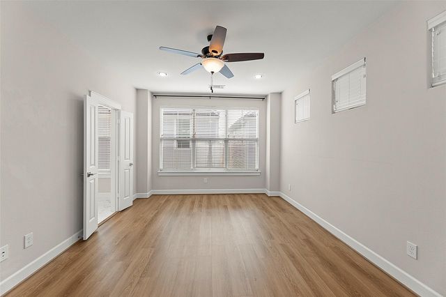 603 Link Road G, Houston, TX 77009