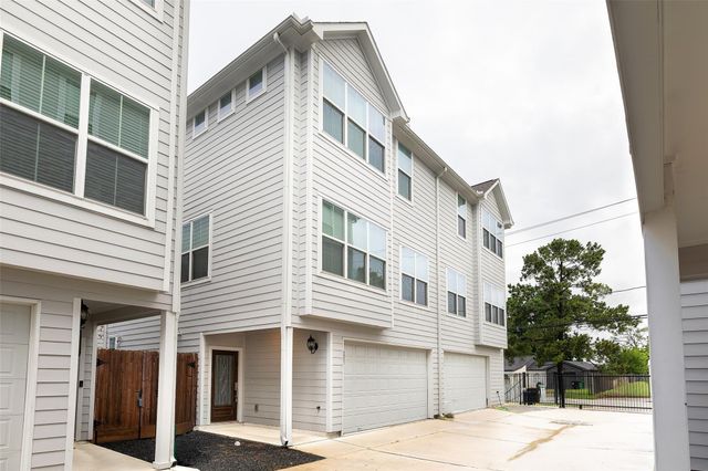 603 Link Road G, Houston, TX 77009