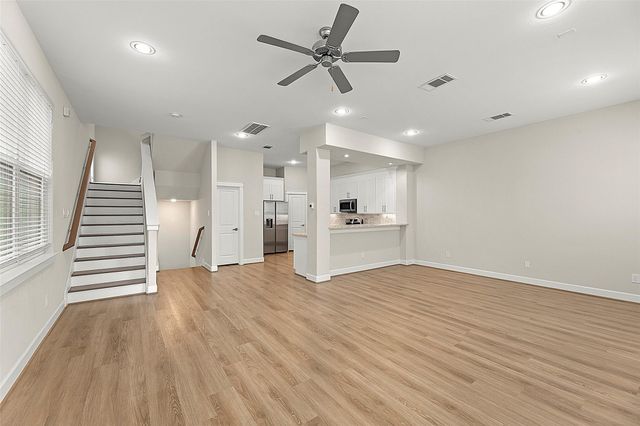 603 Link Road G, Houston, TX 77009