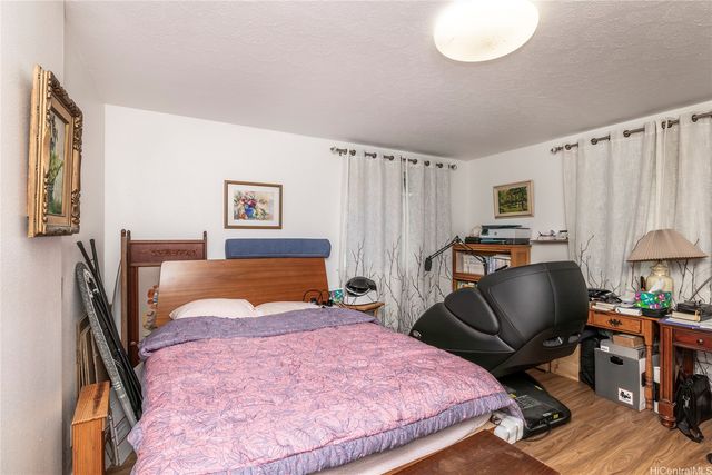 409 Luakini Street, Honolulu, HI 96817