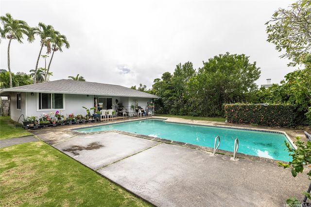 409 Luakini Street, Honolulu, HI 96817