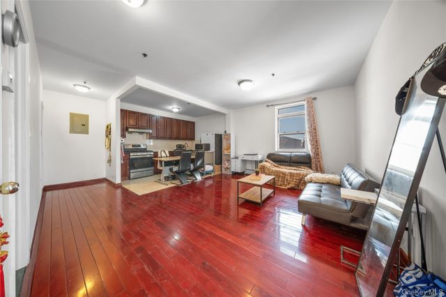 141-52 33rd Avenue 3C, Flushing, NY 11354